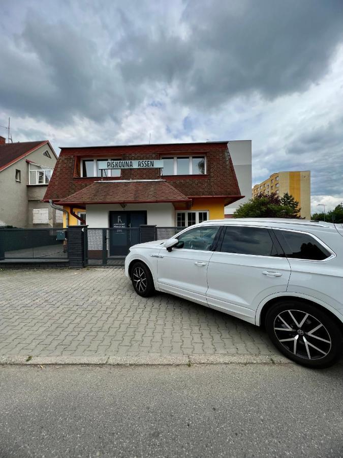 Apartmany Piskovna Assen Οστράβα Εξωτερικό φωτογραφία