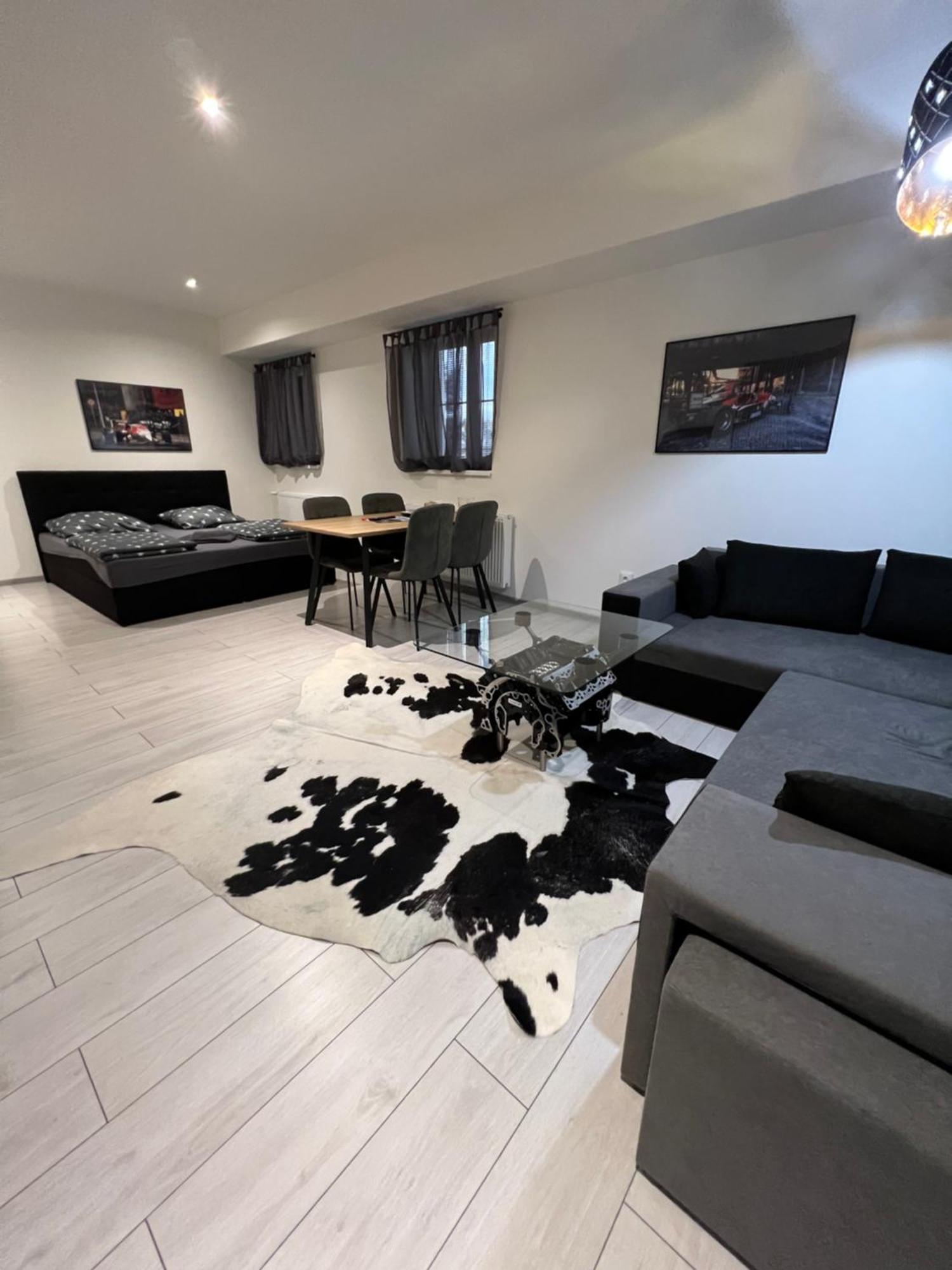 Apartmany Piskovna Assen Οστράβα Εξωτερικό φωτογραφία